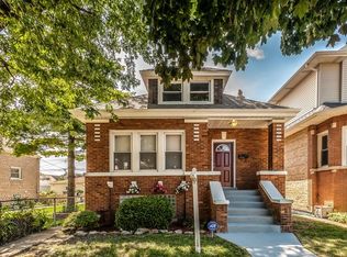 5729 W Cornelia Ave, Chicago, IL 60634