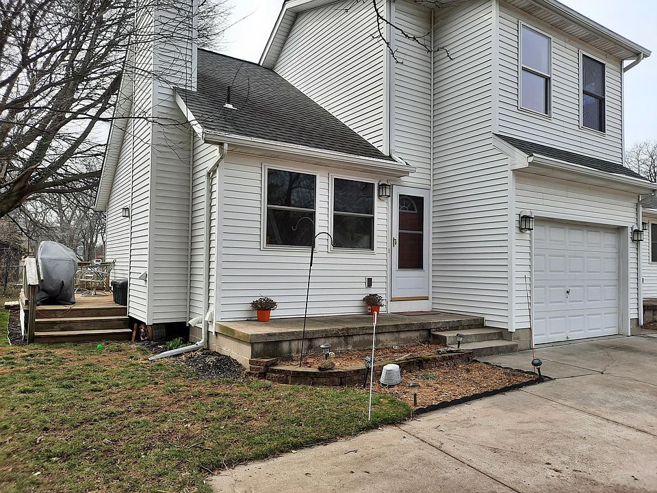 1st image of 653 W 10th St #A