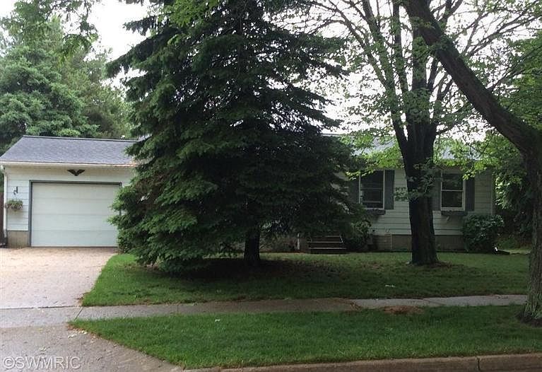 1st image of 908 S Hopkins St