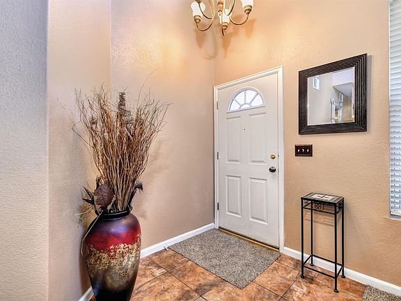 2nd image of 1339 Fong St