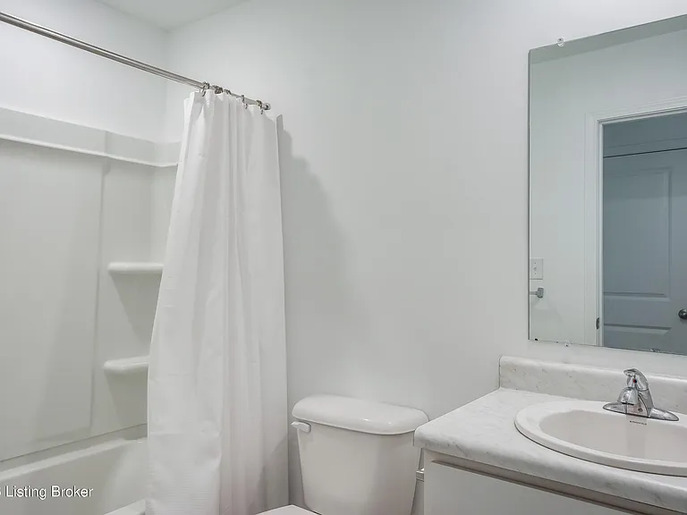 17010 Meander Way — Photo 32