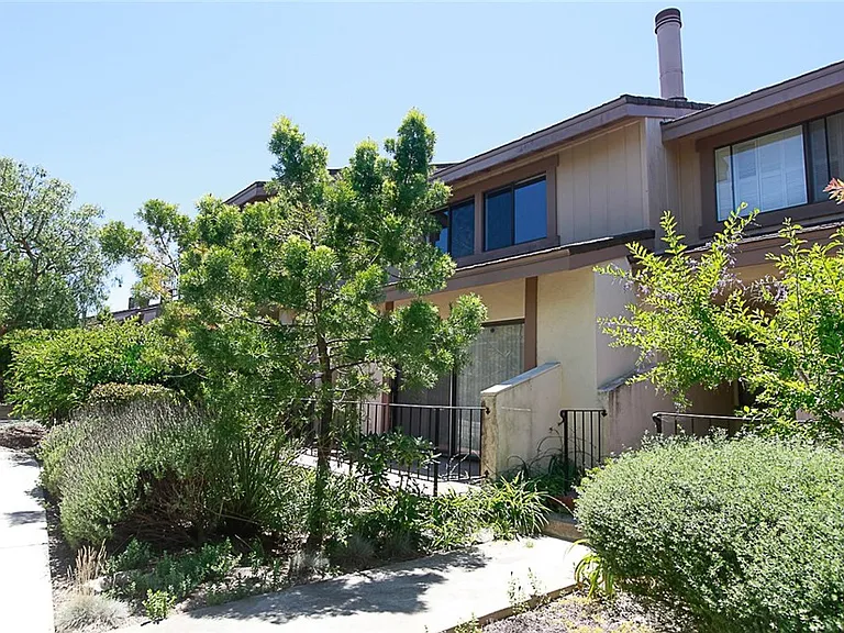 28116 Ridgepoint Ct — Photo 1