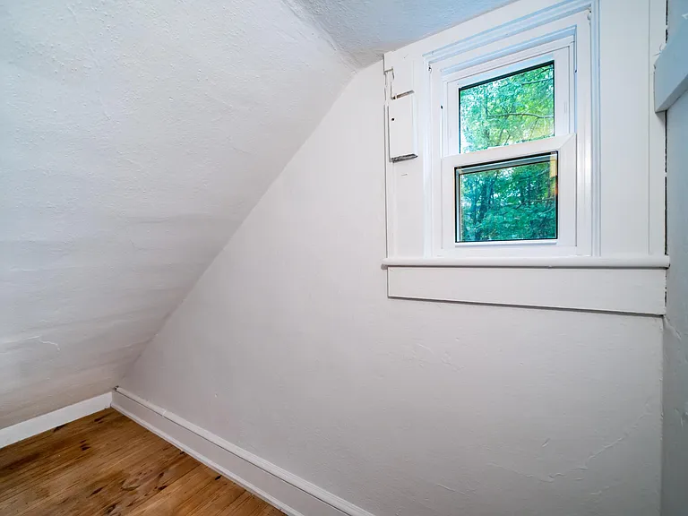 24 Robindale Ave #2 — Photo 19