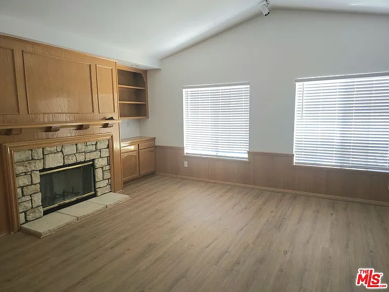 19512 Kilfinan St — Photo 15