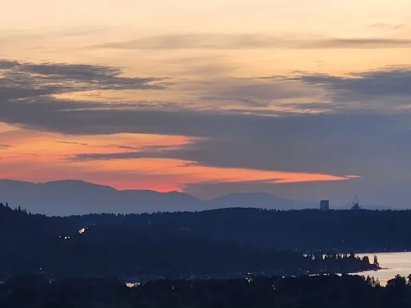 1424 7th Avenue NE, Issaquah, WA 98029