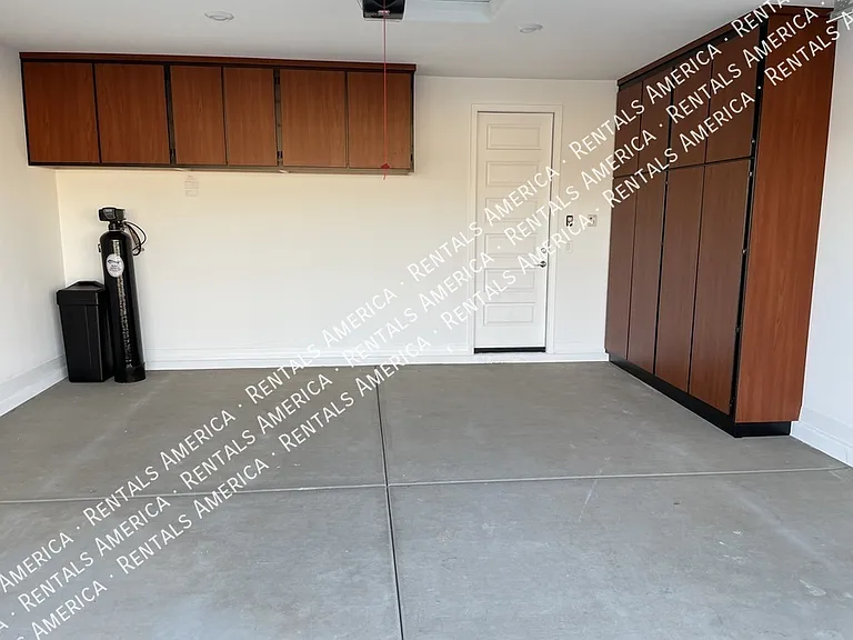 5938 N 90th Dr — Photo 28