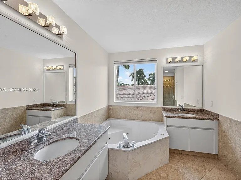 1115 Camellia Cir — Photo 24