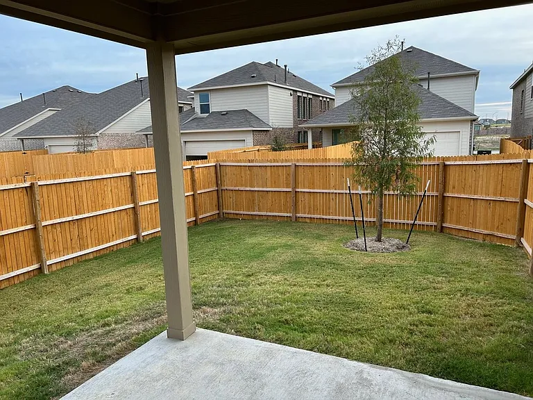 2517 Maplehurst Dr — Photo 30
