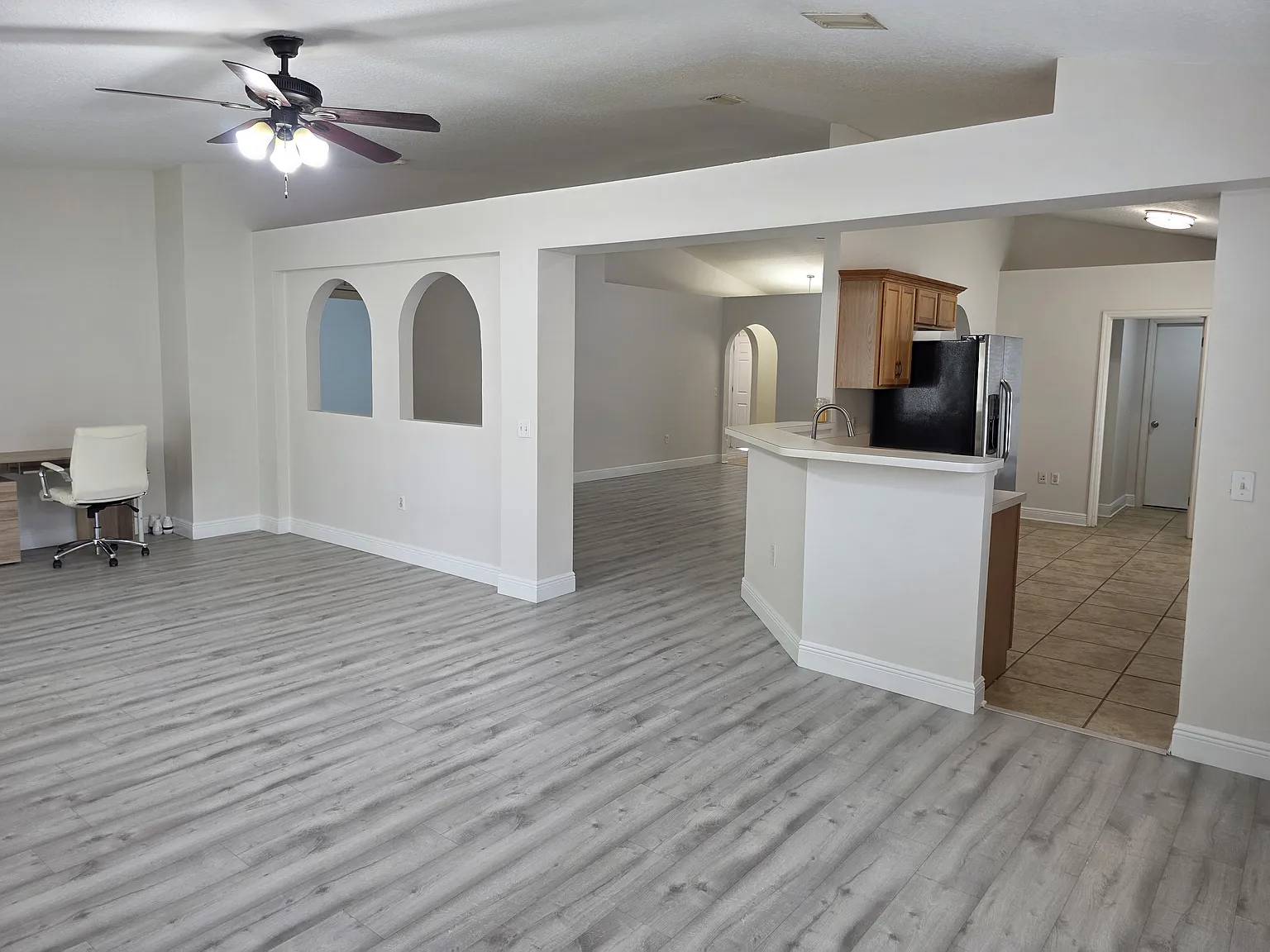 3 bed, 1874 sqft, $2,150 — Photo 2
