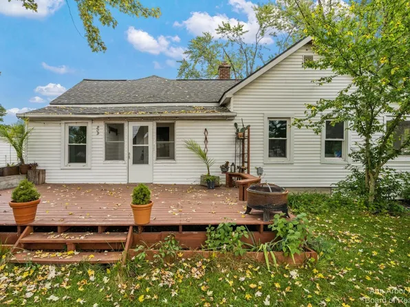 909 N Prospect Rd, Ypsilanti, MI 48198