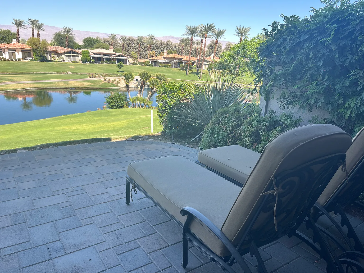 3 bed, 3.5 bath, 2182 sqft, $6,800 — Photo 3