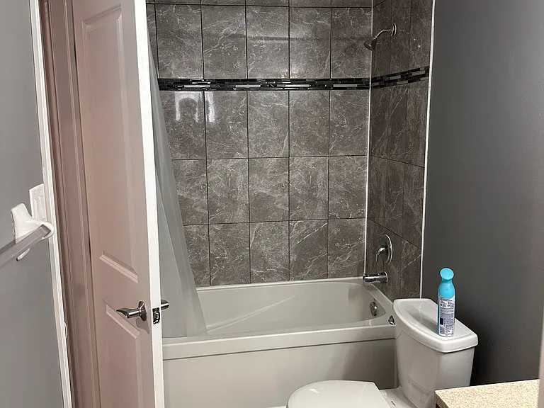 398 Churchill Ct #5 — Photo 9