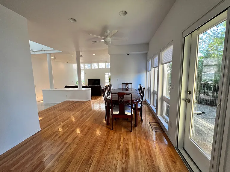 8509 NW Hazeltine St — Photo 12