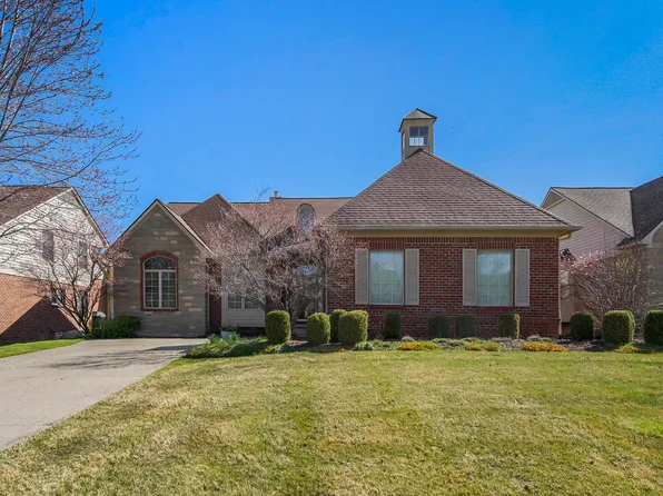5345 Pinnacle Ct, Ann Arbor, MI 48108