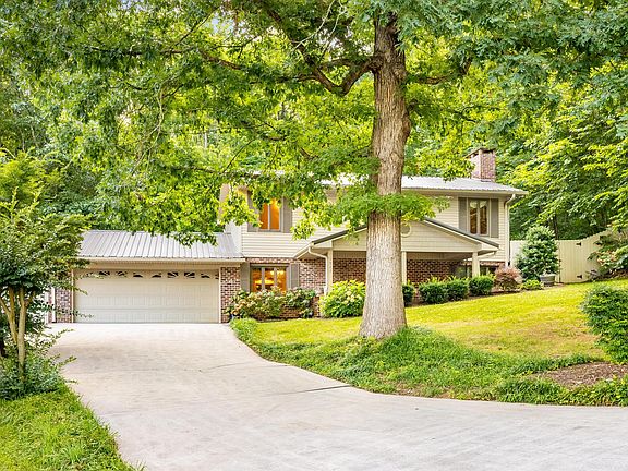 4th image of 1920 Campbell Dr NW