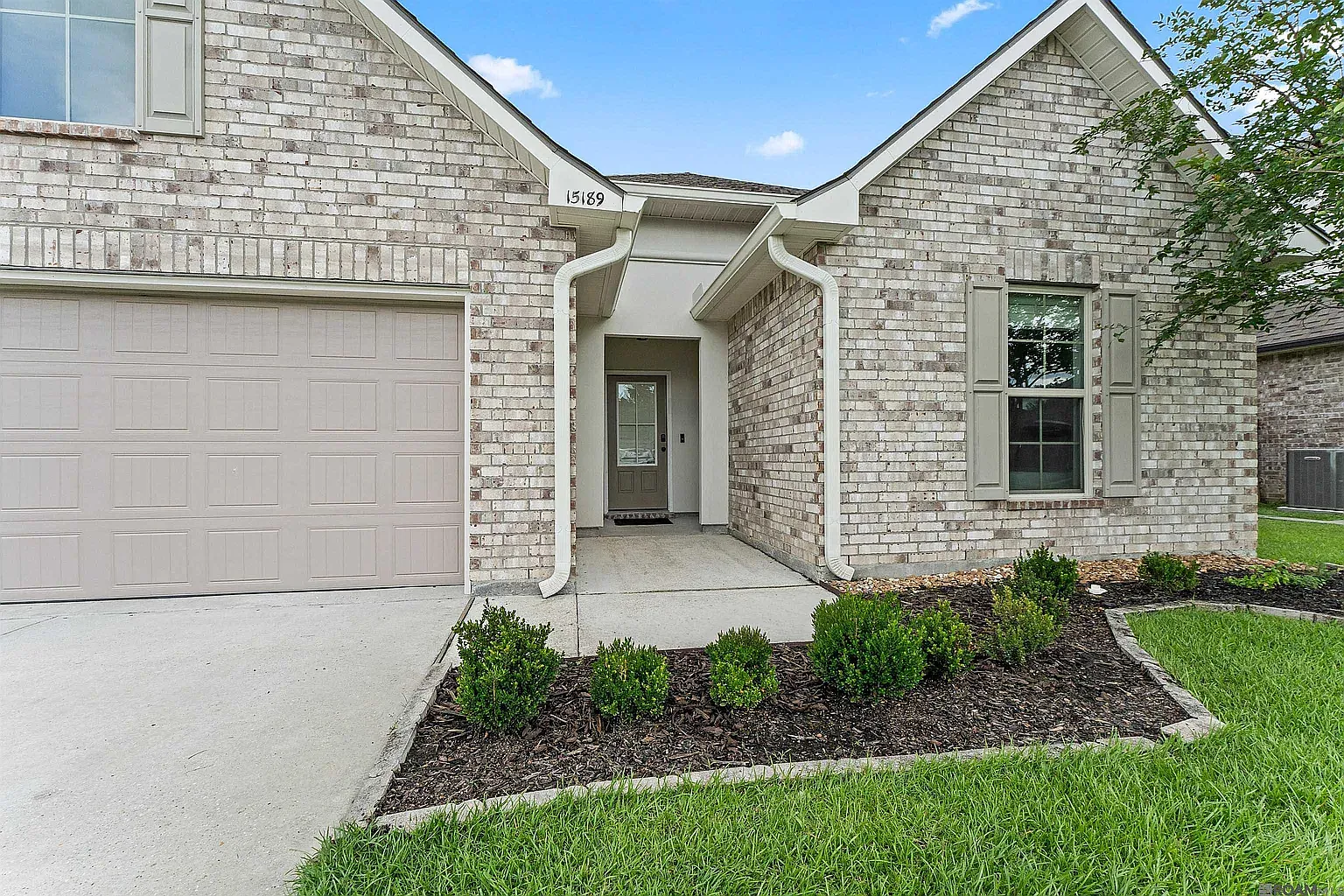 3 bed, 1689 sqft, $2,150 — Photo 2