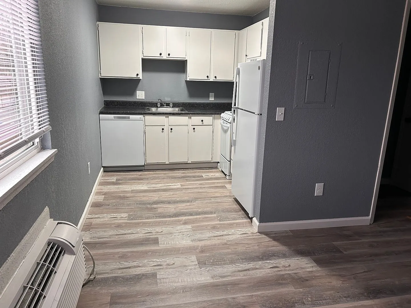WSquareWest — Photo 2
