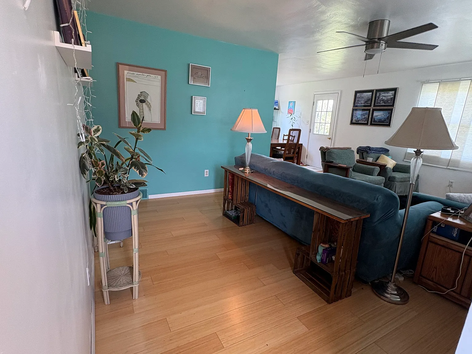 3 bed, 1050 sqft, $2,100 — Photo 2