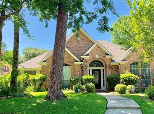 9110 Rhapsody Ln, Houston, TX 77040