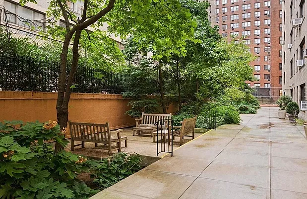 Sold by Compass | media 10
