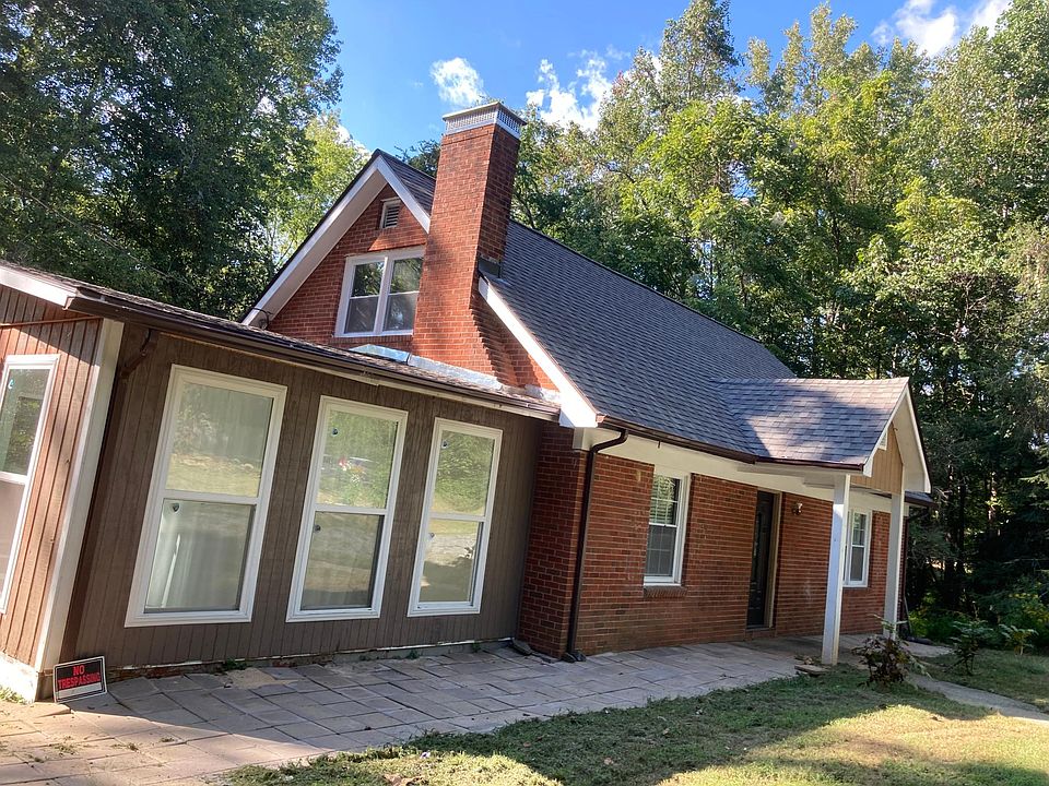1st image of 900 Sesame Rd