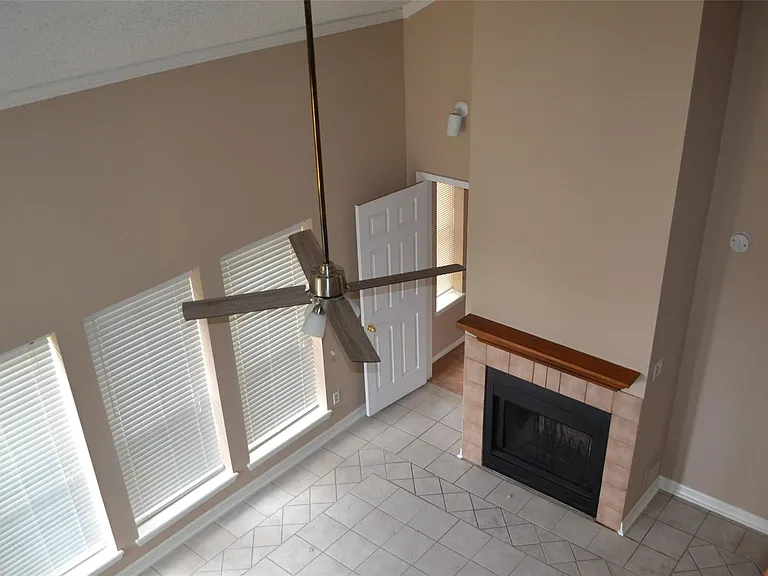 4203 Field Meadow Dr — Photo 24