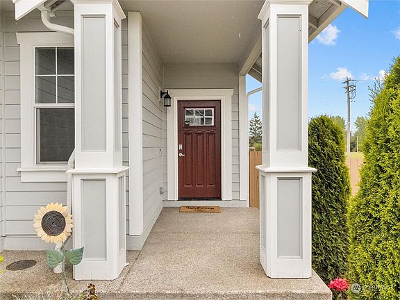 4th image of 2412 201st Street Ct E