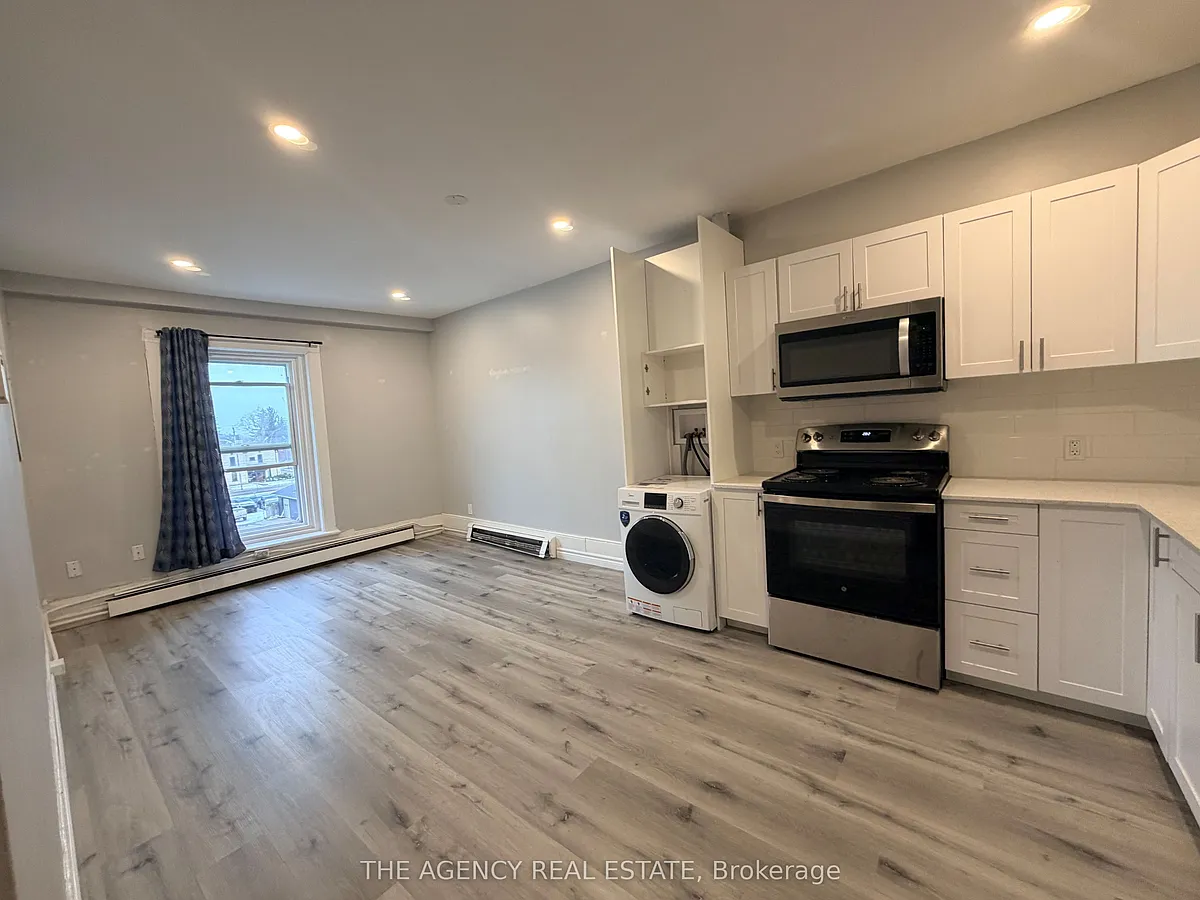 Building Photo - 268 Talbot St #14