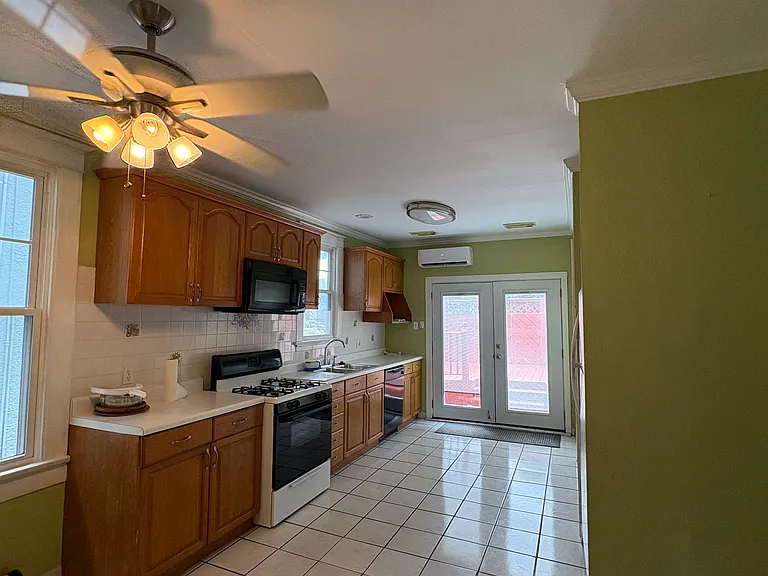 305 City Park Ave #A — Photo 6