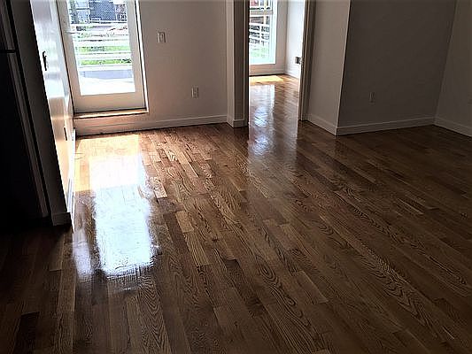 4th image of 132 Scholes St APT 1B