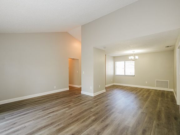4th image of 5138 Nashville Dr
