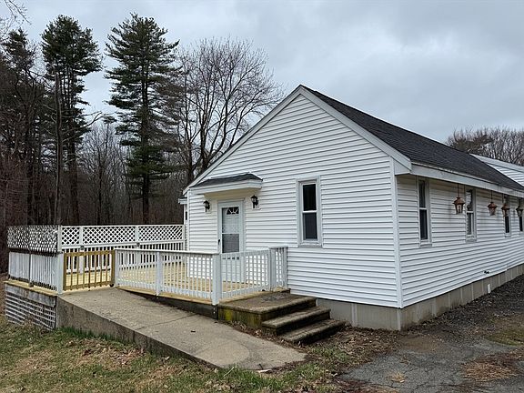 3rd image of 109 Forest Rd