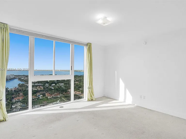 4775 Collins Ave #3007 — Photo 29