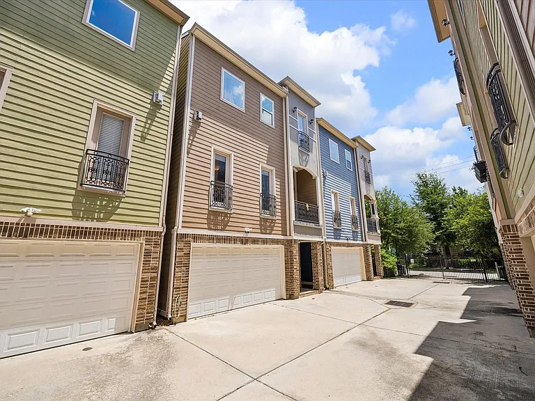 609 Rutland St #F — Photo 20