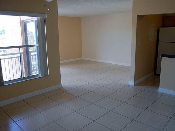 2nd image of 505 S Pine Island Rd APT 310