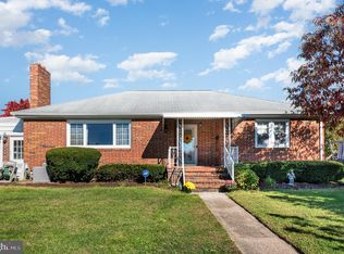 6160 Somerset St, Harrisburg, PA 17111
