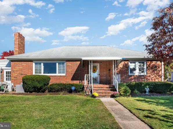 6160 Somerset St, Harrisburg, PA 17111