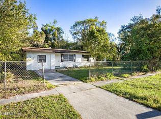 7567 Strato Rd, Jacksonville, FL 32210