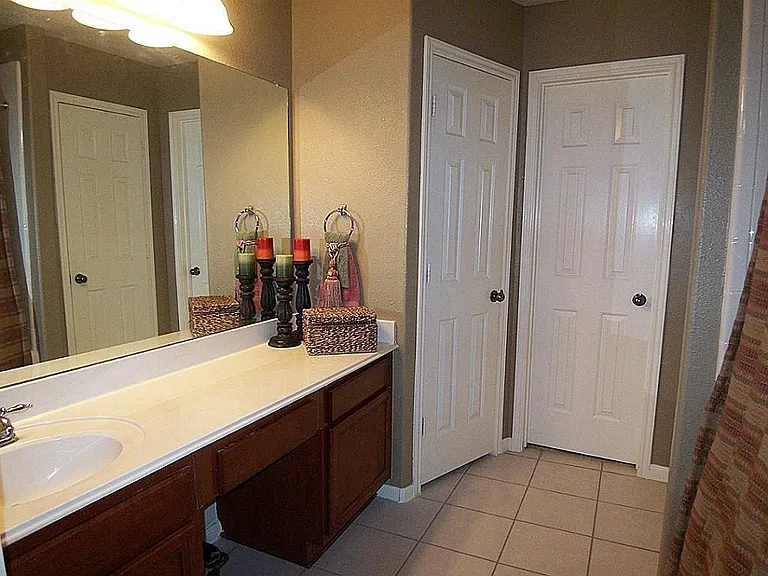 10838 Windfern Lakes St — Photo 4