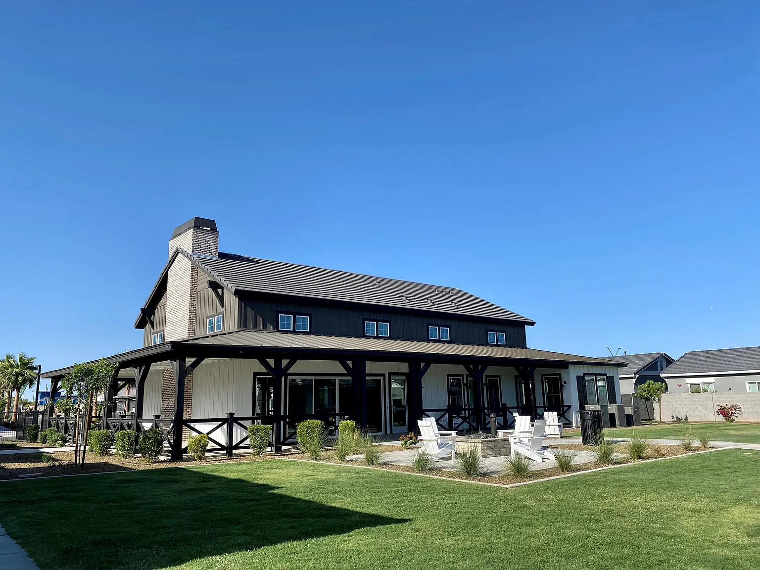 The Farmhouse on Estrella — Photo 2
