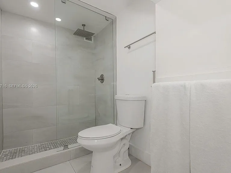 2301 Collins Ave #534 — Photo 24