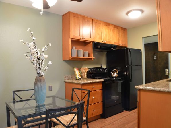 Onstad Manor, 1812 Washington Ave #326, San Leandro, CA 94577