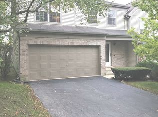 717 Longwood Dr, Algonquin, IL