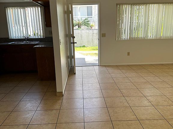 2nd image of 410 Liberty Dr #1