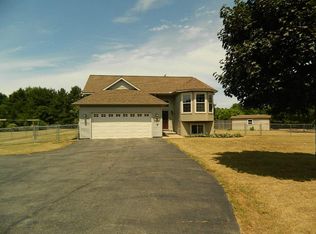 2135 Victor Ln, Kronenwetter, WI 54455