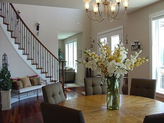 Partial Entry & Stair View