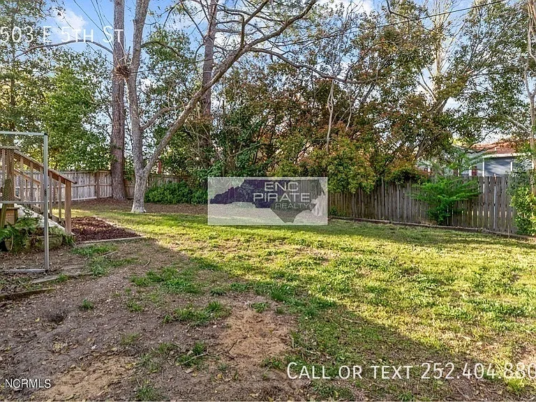 2503 E 5th St — Photo 41
