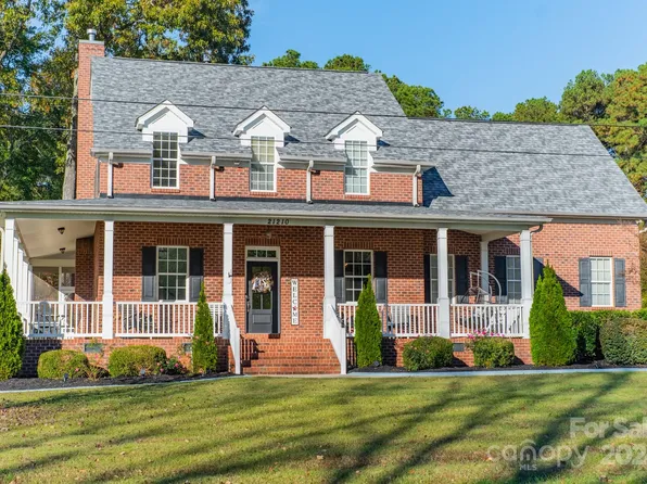 21210 Bethel Church Rd, Cornelius, NC 28031