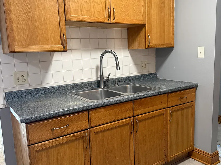 11245 S Harlem Ave #B — Photo 4
