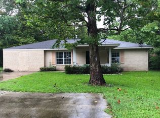 915 Mill Rd, Gulfport, MS 39507